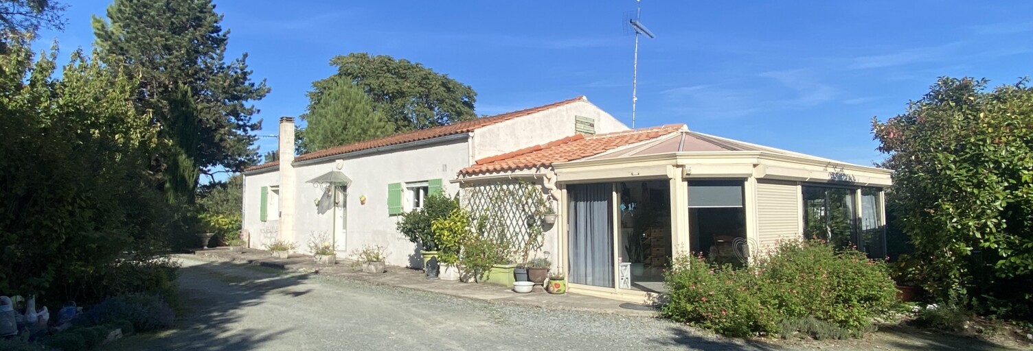 Maison 4 Pièces 118 m² à vendre à Forges (17290)