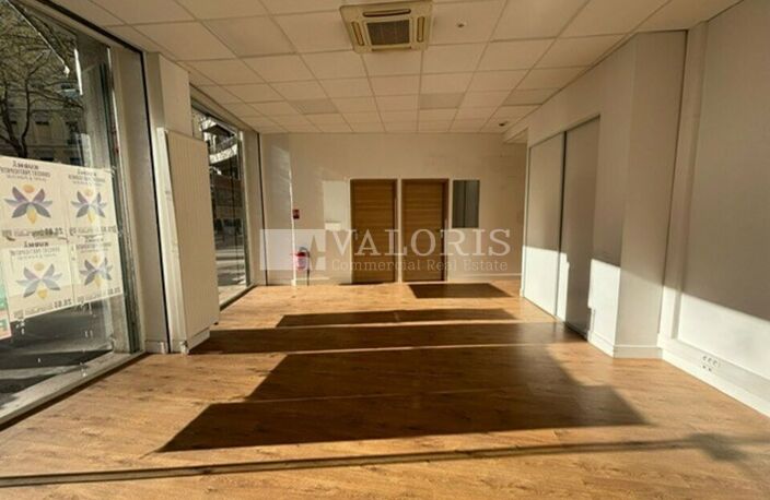 LOCAL COMMERCIAL à LOUER — photo 4