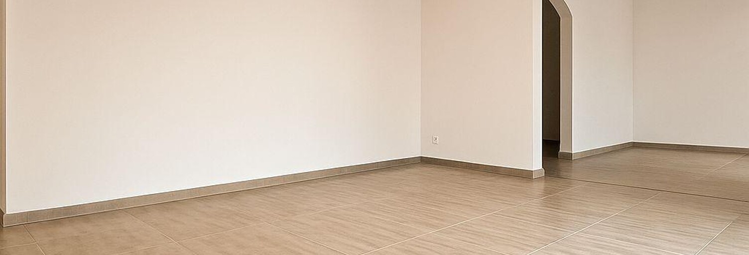 Commerce  100 m² à vendre à Saint-Martin-de-Crau (13310)