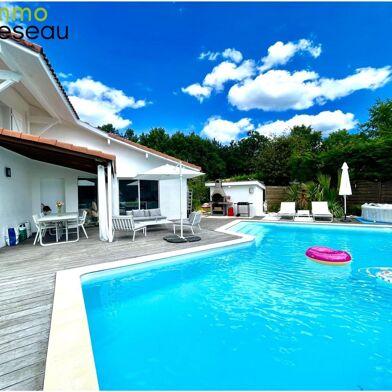 Maison 7 pièces 499000 €