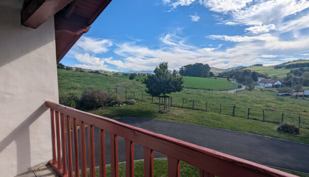 Villa / Maison 6 pièces  à louer Irissarry 64780