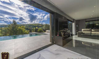 Maison 7 Pièces 200 m² à vendre à Val d'Oingt (69620)