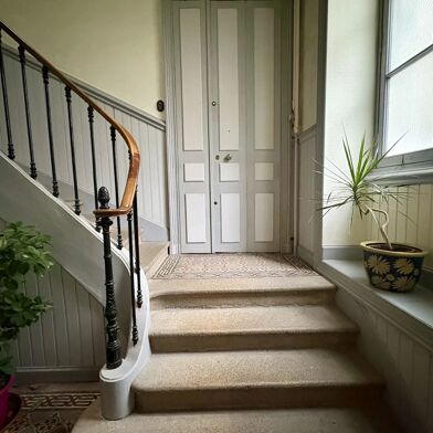 Appartement 5 pièces 493500 €