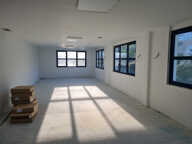 BUREAUX NEUFS GRAND VAR AVEC PARKINGS — photo 2
