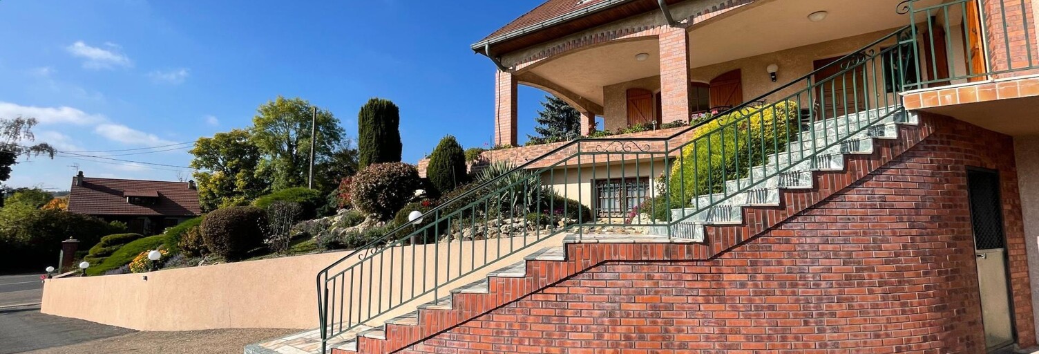 Maison 8 Pièces 234 m² à vendre à Cusset (03300)