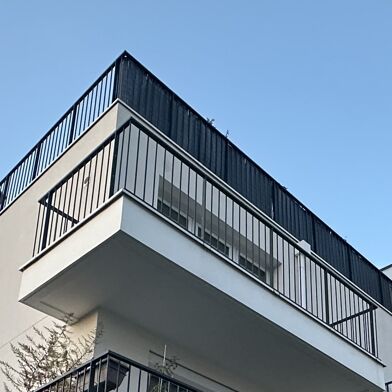 Appartement 3 pièces 975 €