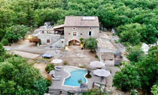 Maison 17 Pièces 447 m² à vendre à Barjac (30430)