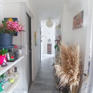 Appartement 3 pièces 77000 €