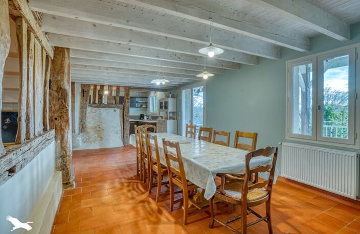 Maison en pierre de 15 pièces principales — photo 2