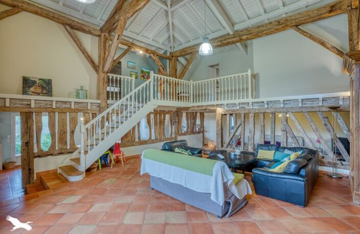 Maison en pierre de 15 pièces principales — photo 3