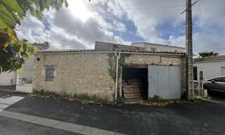 Garage   m² à vendre à Surgères (17700)