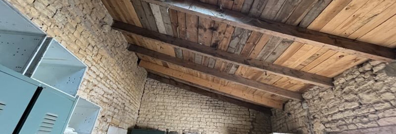 Maison   m² à vendre à Surgères (17700)