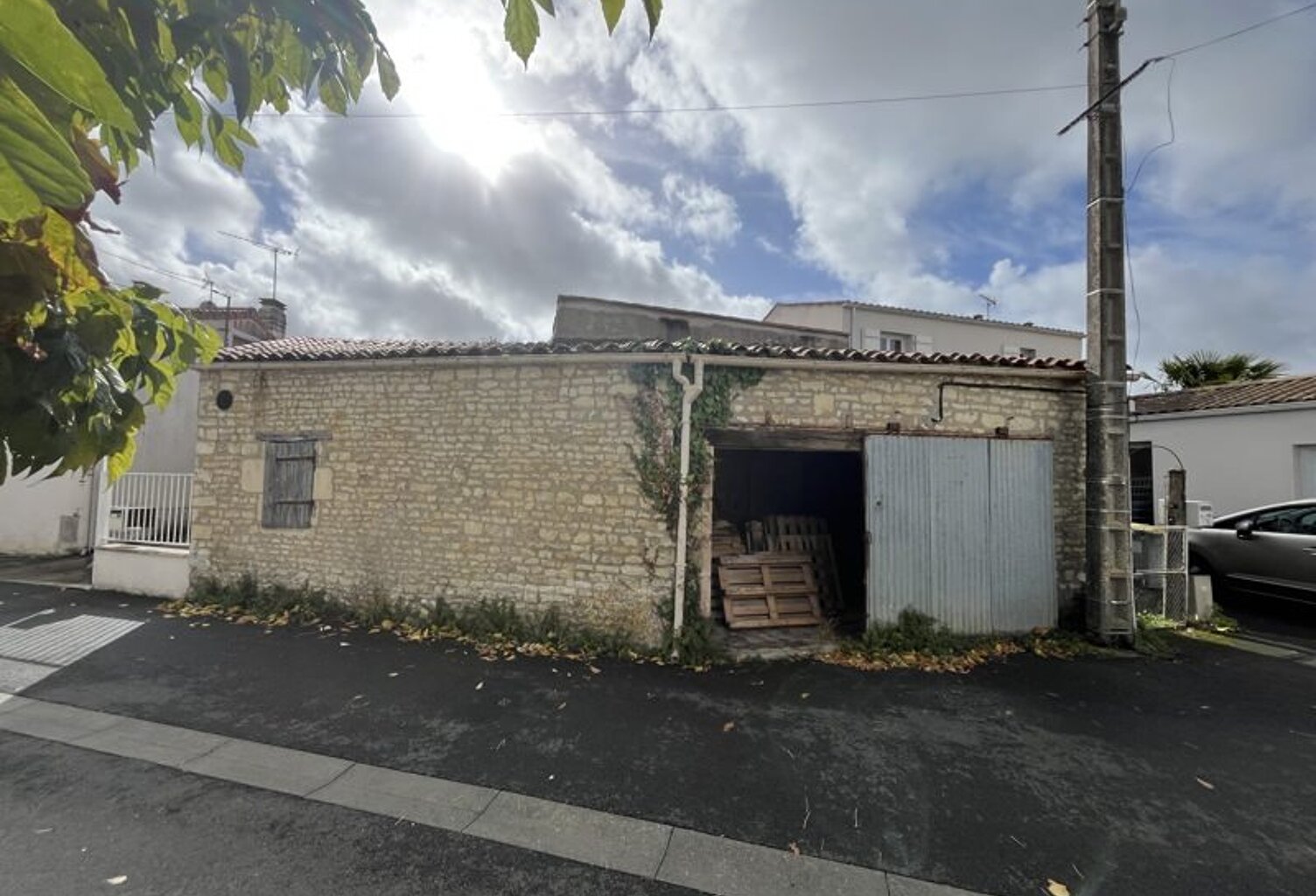 Maison en pierre de 0 pièces principales — photo 1