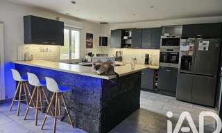 Maison 7 Pièces 173 m² à vendre à Varaize (17400)