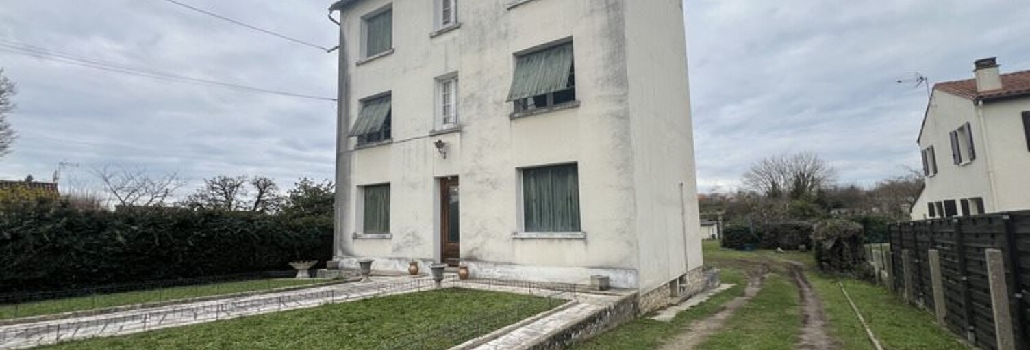 Immeuble   m² à vendre à Gond-Pontouvre (16160)