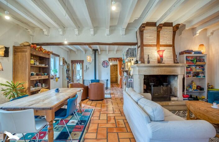 Maison en pierre de 4 pièces principales — photo 3