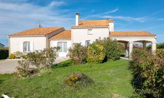 Maison 6 Pièces 242 m² à vendre à Saintes (17100)