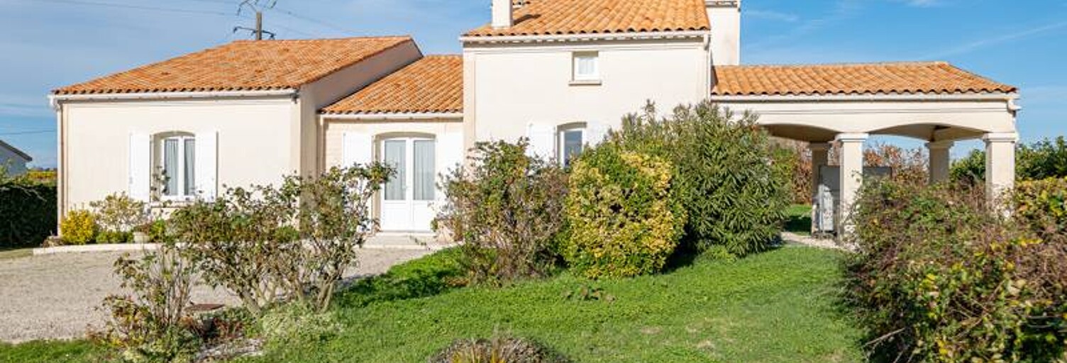 Maison 6 Pièces 242 m² à vendre à Saintes (17100)