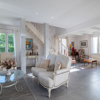 Maison 6 pièces 390000 €