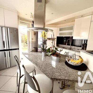 Maison 4 pièces 215000 €