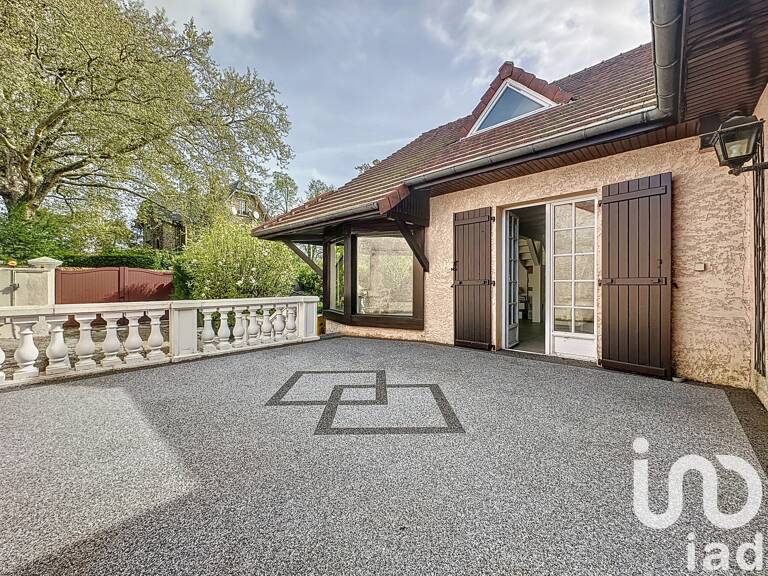 Vente Maison traditionnelle 8 pièces — photo 1