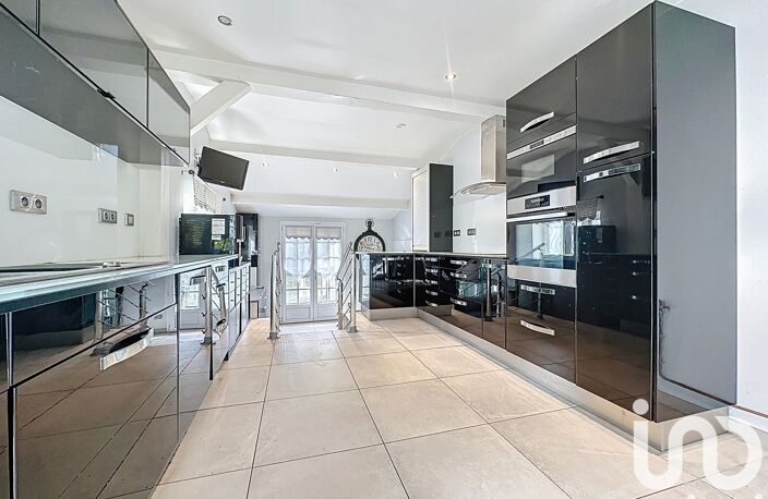Vente Maison traditionnelle 8 pièces — photo 3