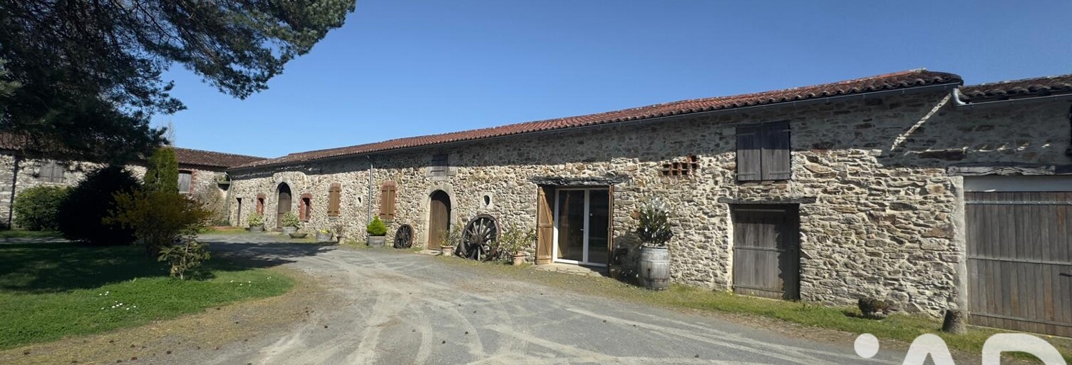 Maison 25 Pièces 1256 m² à vendre à Monnières (44690)