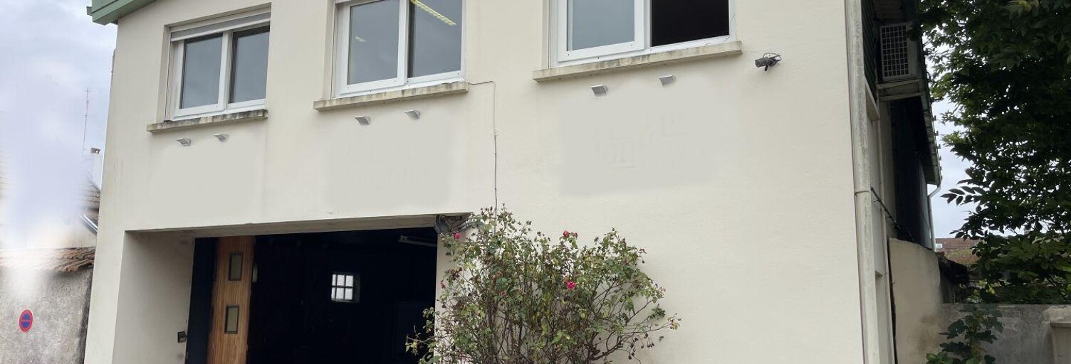 Divers  460 m² à vendre à Fontenay-Trésigny (77610)