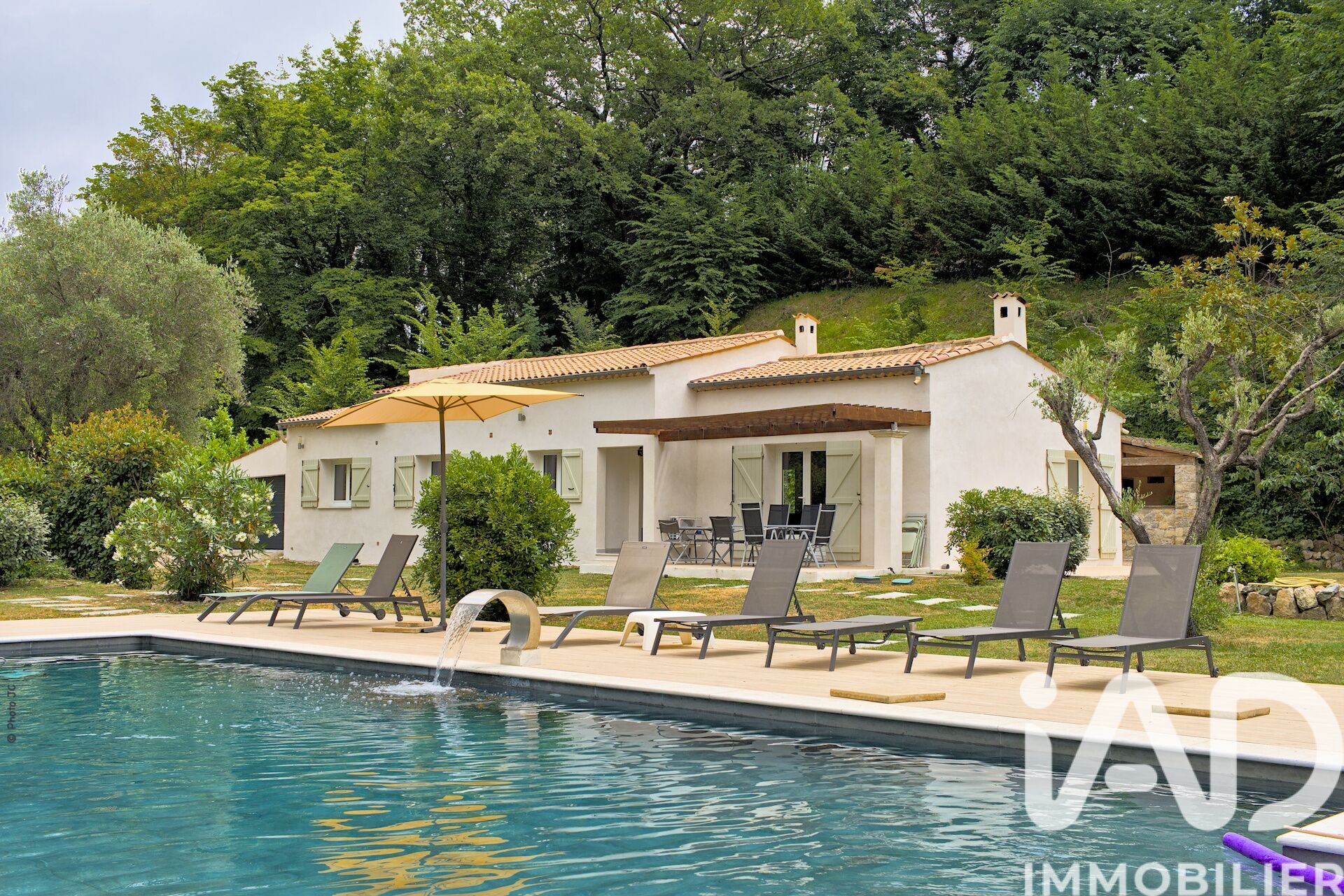 Chateauneuf-Grasse - 132m² - 6p. - 4ch.