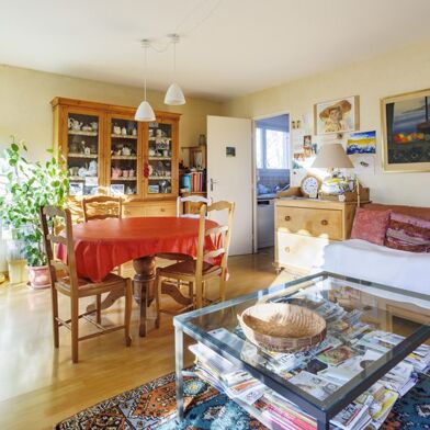 Appartement 4 pièces 251904 €