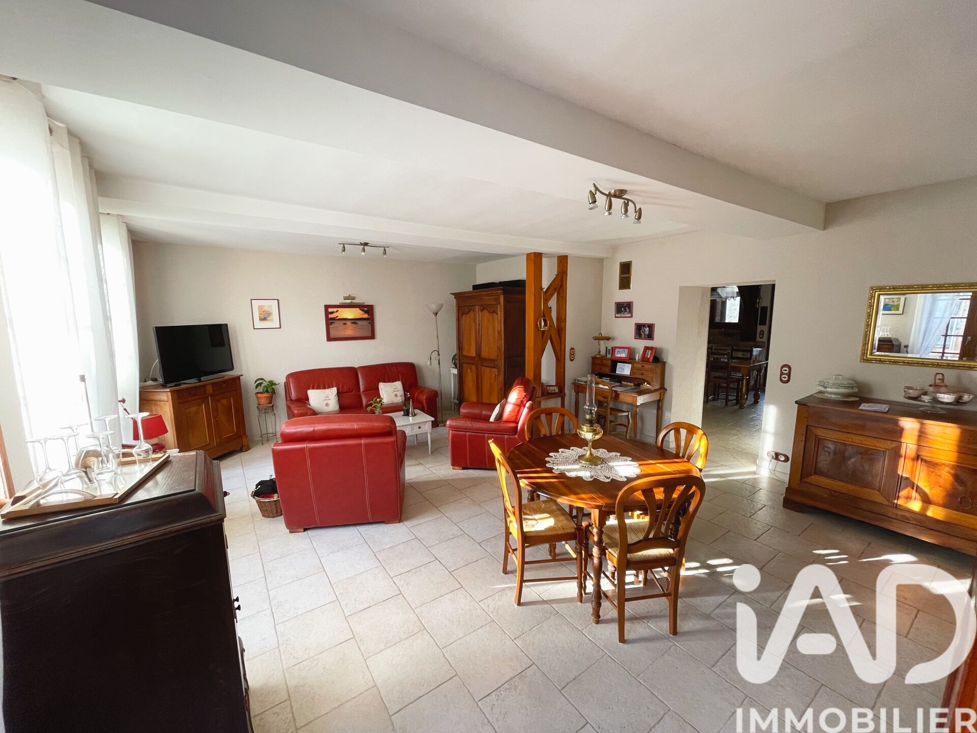Villeblevin - 195m² - 7p. - 3ch.