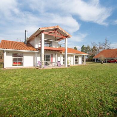 Maison 5 pièces 797104 €