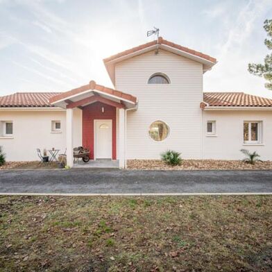 Maison 5 pièces 797104 €