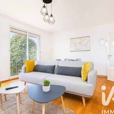 Appartement 5 pièces 400 €