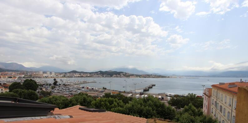 Appartement 3 pièces  à louer Ajaccio 20000