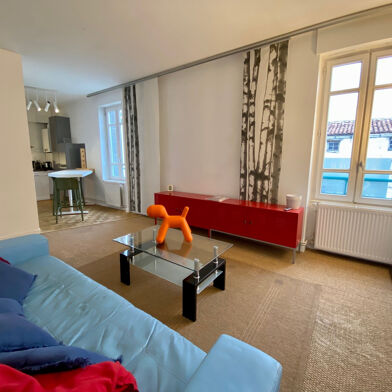 Appartement 4 pièces 850 €