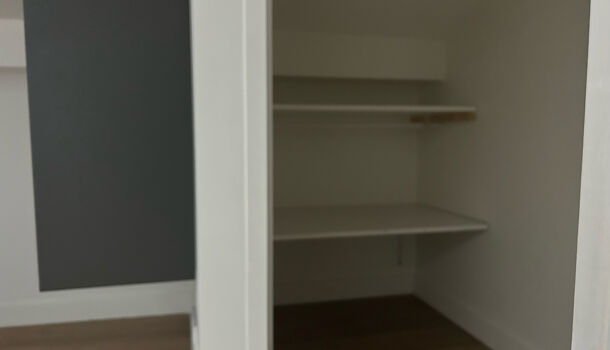 Appartement 1 pièces  à louer Marseille 6eme 13006