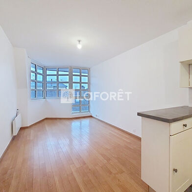 Appartement 2 pièces 607 €