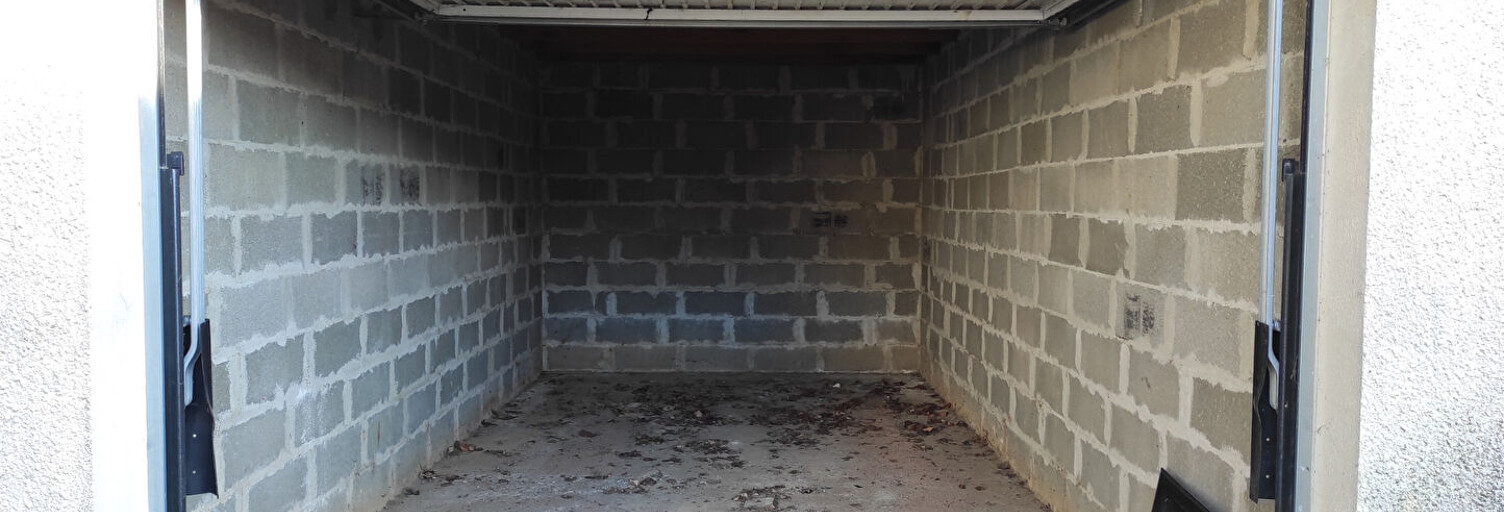 Garage  45 m² à vendre à Pomerol (33500)