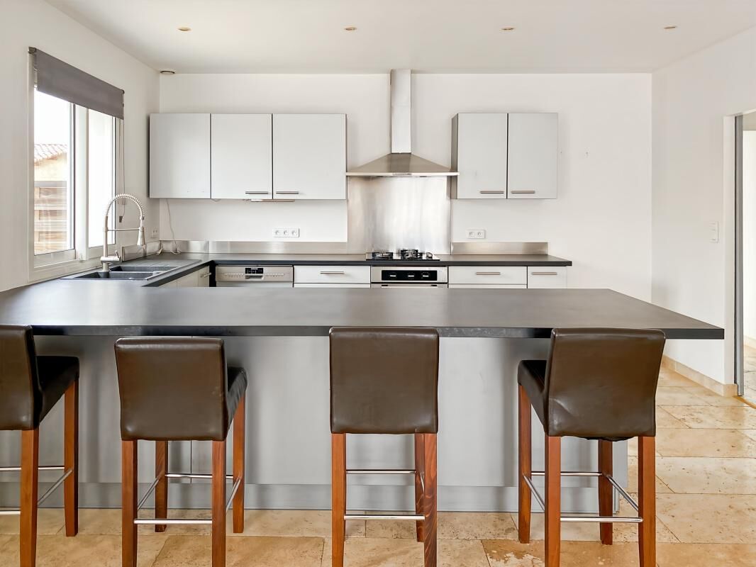 Villa / Maison  T8 à vendre Mées (Les) 04190