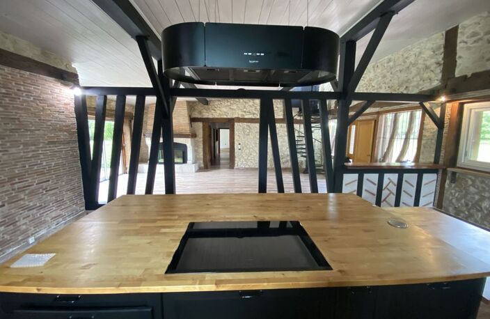 MAISON EN PIERRES TYPE T4 AVEC GÎTE ET PISCINE — photo 4
