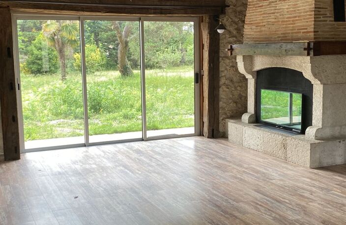 MAISON EN PIERRES TYPE T4 AVEC GÎTE ET PISCINE — photo 5