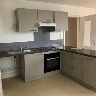 Appartement 4 pièces 722 €