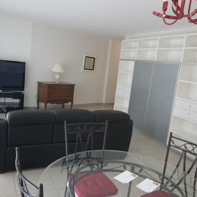 Appartement 4 pièces 815 €