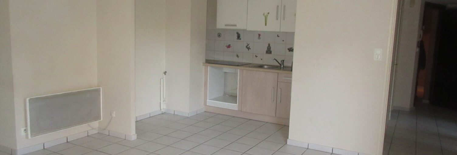 Appartement 3 Pièces 65 m² à louer à Le Monastère (12000)