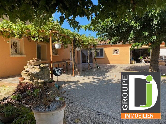  Maison 7 pièces 203 m²