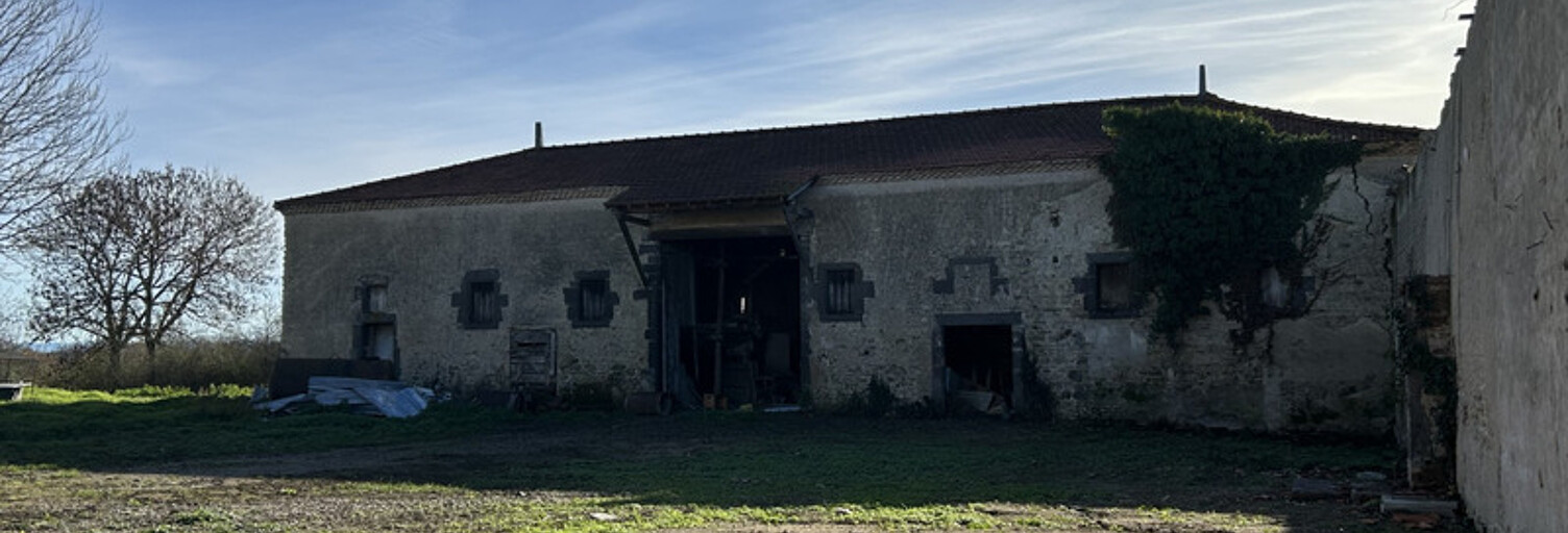 Immeuble  200 m² à vendre à Saint-Ignat (63720)