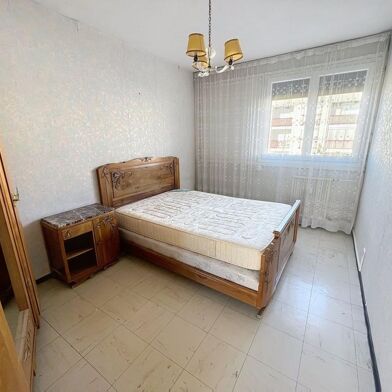 Appartement 4 pièces 79000 €