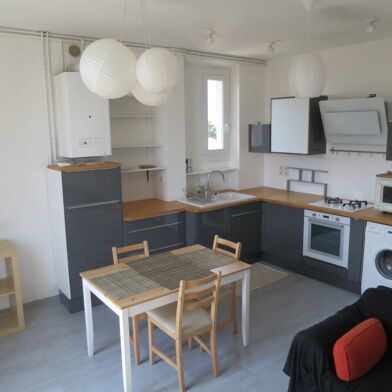 Appartement 3 pièces 670 €