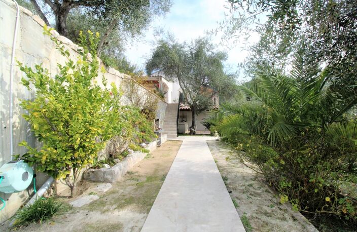 VILLA AVEC PISCINE 131m² HABITABLE A L'ESCARENE — photo 4